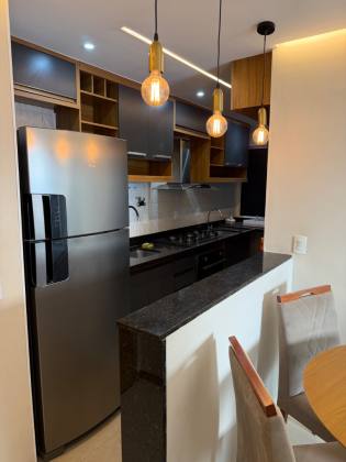 APARTAMENTO FINAMENTE DECORADO EM ABRANTES!