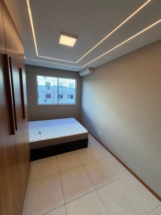 APARTAMENTO FINAMENTE DECORADO EM ABRANTES!
