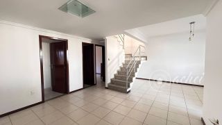 CASA 4/4 SENDO 4 SUÍTES MUITO ESPAÇOSA EM BURAQUINHO