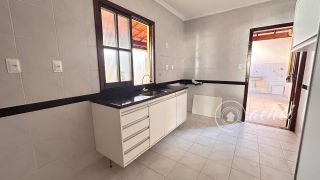 CASA 4/4 SENDO 4 SUÍTES MUITO ESPAÇOSA EM BURAQUINHO