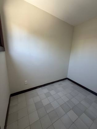 Casa 5/4 com 4 Suítes, Piscina Privativa e Área Gourmet para Locação