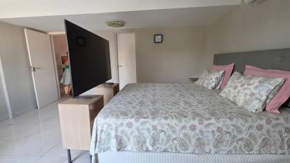 Casa a venda reformada em Vilas do Atlantico
