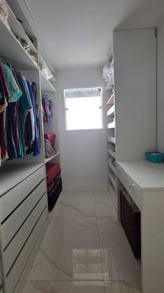 Casa a venda reformada em Vilas do Atlantico