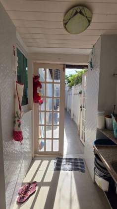 Casa a venda reformada em Vilas do Atlantico