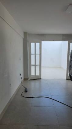 Casa a venda reformada em Vilas do Atlantico
