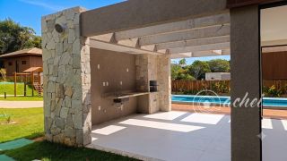 Casa de Alto Padrão com Piscina e 3 Suítes | Hutan Boutique Houses