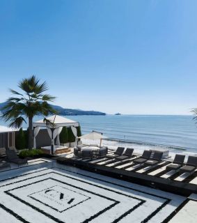 Grand Luxury