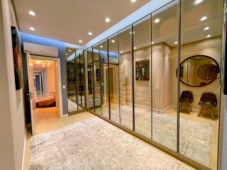 Magnífico apartamento mobiliado e decorado no condomínio de luxo Villa dos Corais