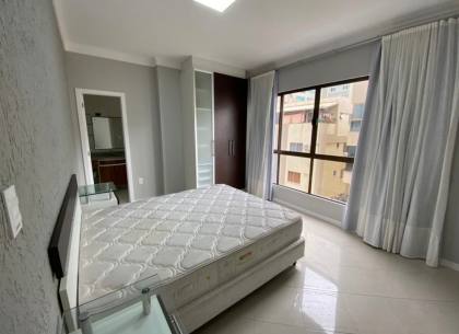 Exclusivo Apartamento à Beira-Mar em Meia Praia, Itapema/SC - Um Verdadeiro Refúgio Pé na Areia!