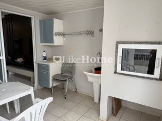 Apartamento Para Temporada com 2 quartos 1 suítes no bairro Meia Praia em Itapema