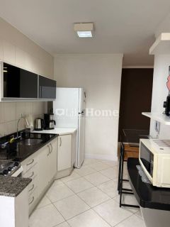 Apartamento Para Temporada com 2 quartos 1 suítes no bairro Meia Praia em Itapema