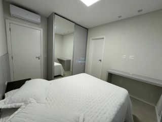 Apartamento à Venda 3 Suítes, 2 Vagas, Mobiliado e Vista para o Mar em Itapema