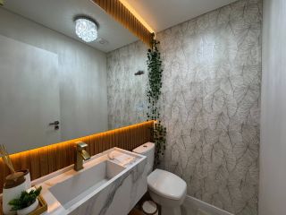 Apartamento à Venda 3 Suítes, 2 Vagas, Mobiliado e Vista para o Mar em Itapema
