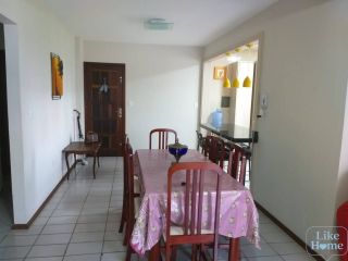 Apartamento Para Temporada com 3 quartos 1 suítes no bairro Meia Praia em Itapema