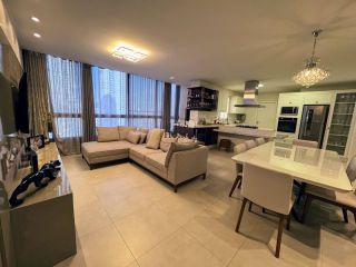 Apartamento Para Vender Mobiliado e decorado com 3 quartos 3 suítes em Itapema