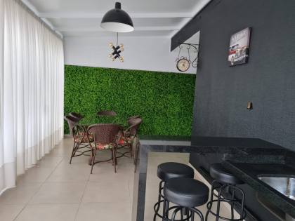 Apartamento Para Temporada com 2 quartos 1 suítes no bairro Centro em Itapema
