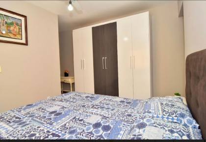 Apartamento Para Temporada com 3 quartos 1 suítes no bairro Meia Praia em Itapema