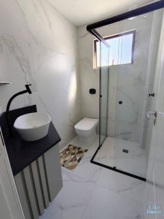 Apartamento mobiliado de 3 dormitórios à 300m do Mar na Meia Praia