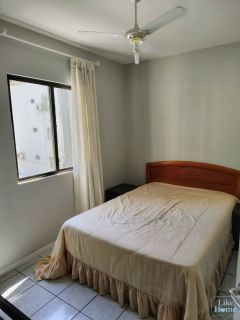 Apartamento mobiliado de 3 dormitórios à 300m do Mar na Meia Praia