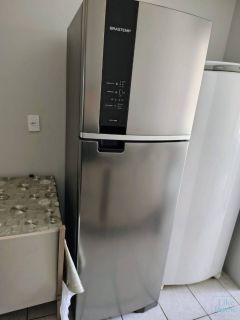 Apartamento mobiliado de 3 dormitórios à 300m do Mar na Meia Praia