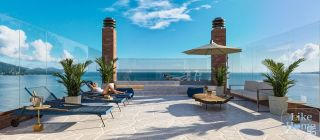 Apartamento Frente Mar 4 suítes Meia Praia em Itapema