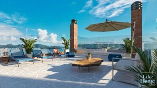 Apartamento Frente Mar 4 suítes Meia Praia em Itapema
