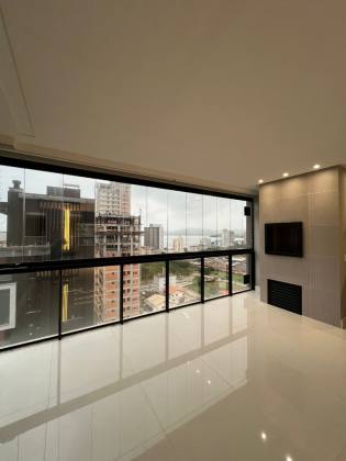 Apartamento Para Vender com 3 quartos 3 suítes no bairro Pereque em Porto Belo