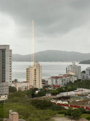 Apartamento Para Vender com 3 quartos 3 suítes no bairro Pereque em Porto Belo