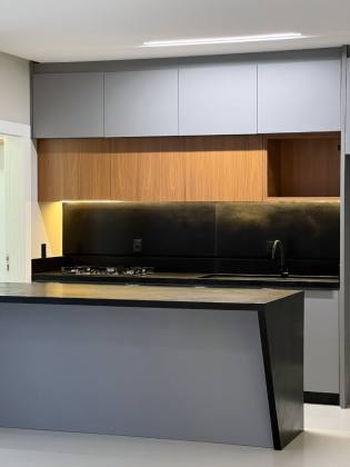 Apartamento Para Vender com 3 quartos 3 suítes no bairro Pereque em Porto Belo