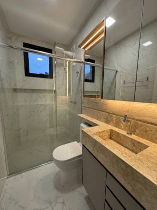 Apartamento Para Vender com 3 quartos 3 suítes no bairro Pereque em Porto Belo