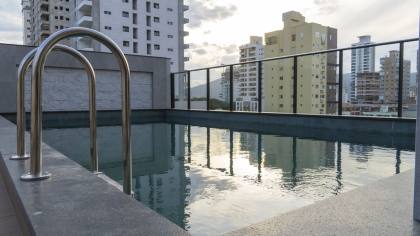 Apartamento à venda em Meia Praia – Itapema SC | 3 suítes, 3 vagas, varanda gourmet e lazer completo