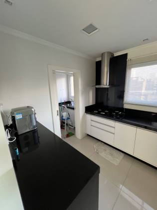 Apartamento Para Vender com 4 quartos 4 suítes no bairro Meia Praia em Itapema