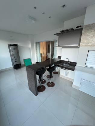 Apartamento Para Vender com 4 quartos 4 suítes no bairro Meia Praia em Itapema