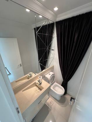 Apartamento Para Vender com 4 quartos 4 suítes no bairro Meia Praia em Itapema