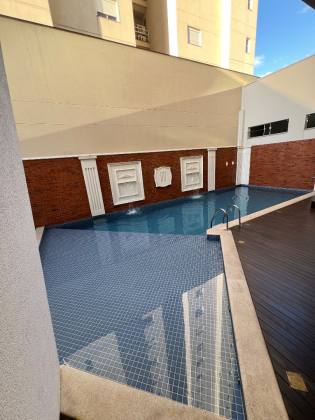 Apartamento Para Vender com 4 quartos 4 suítes no bairro Meia Praia em Itapema