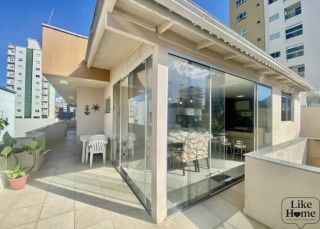Cobertura QUADRA MAR MOBILIADA com 193m² no Centro de Itapema