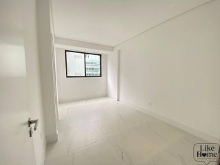 Pronto para Morar! 3 Suítes na Quadra do Mar em Meia Praia – Carmel Residence