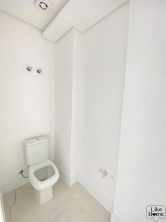 Pronto para Morar! 3 Suítes na Quadra do Mar em Meia Praia – Carmel Residence