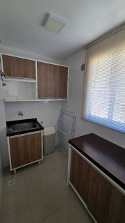 Apartamento 3 quartos 2 suítes no bairro Meia Praia em Itapema