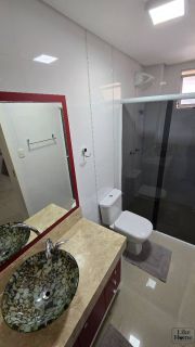 Apartamento 3 quartos 2 suítes no bairro Meia Praia em Itapema