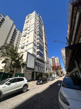 Oportunidade em Meia Praia! 3 Suítes, 2 vagas, Lazer!