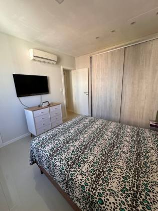 Oportunidade em Meia Praia! 3 Suítes, 2 vagas, Lazer!