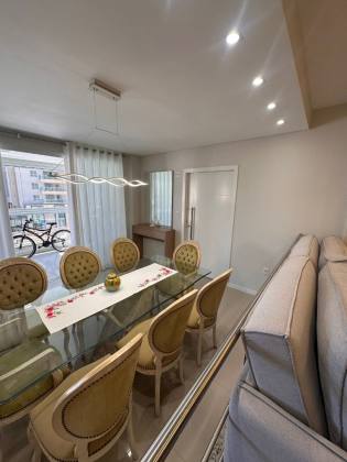 Oportunidade em Meia Praia! 3 Suítes, 2 vagas, Lazer!