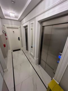 Apartamento mobiliado com 3 suítes e lazer completo no miolo da meia praia!