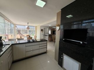 Cobertura QUADRA MAR 4 Quartos aluguel de TEMPORADA no Centro de Itapema!