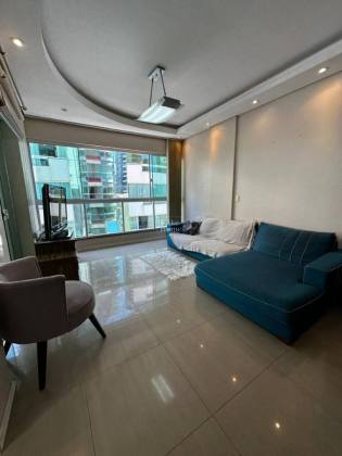 Apartamento Para Temporada com 3 quartos 3 suítes no bairro Centro em Itapema