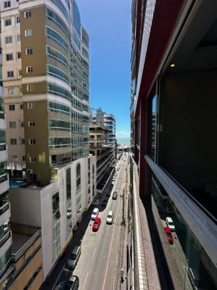 Apartamento Para Temporada com 3 quartos 3 suítes no bairro Centro em Itapema