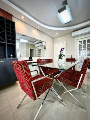 Apartamento Para Temporada com 3 quartos 3 suítes no bairro Centro em Itapema