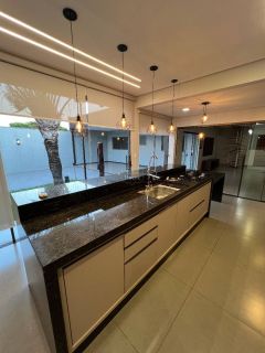 Casa ampla e moderna à venda no bairro Santo André – Dourados/MS