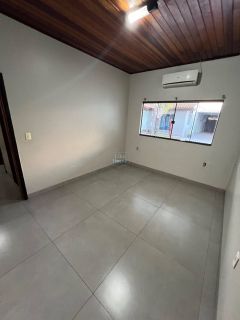 Casa ampla e moderna à venda no bairro Santo André – Dourados/MS